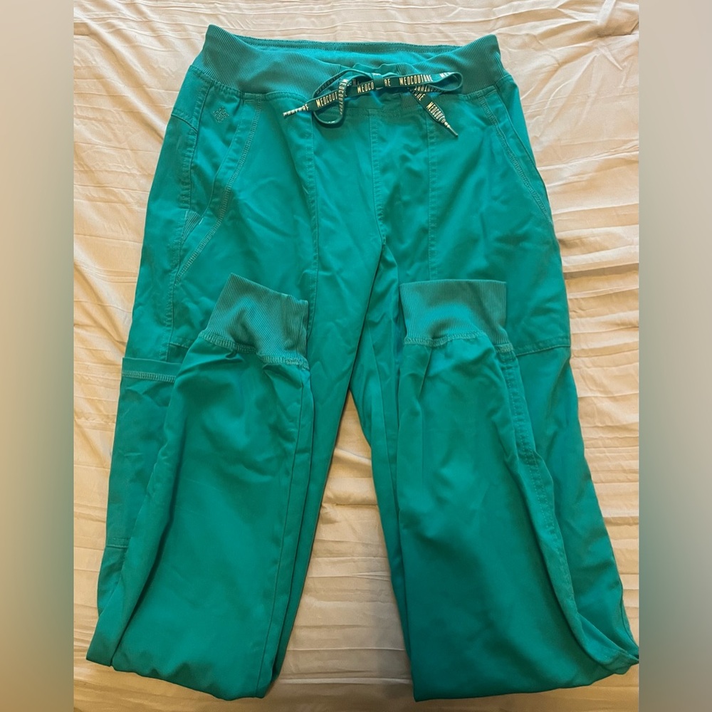 Women’s Med Couture TOUCH joggers, size XS/Tall